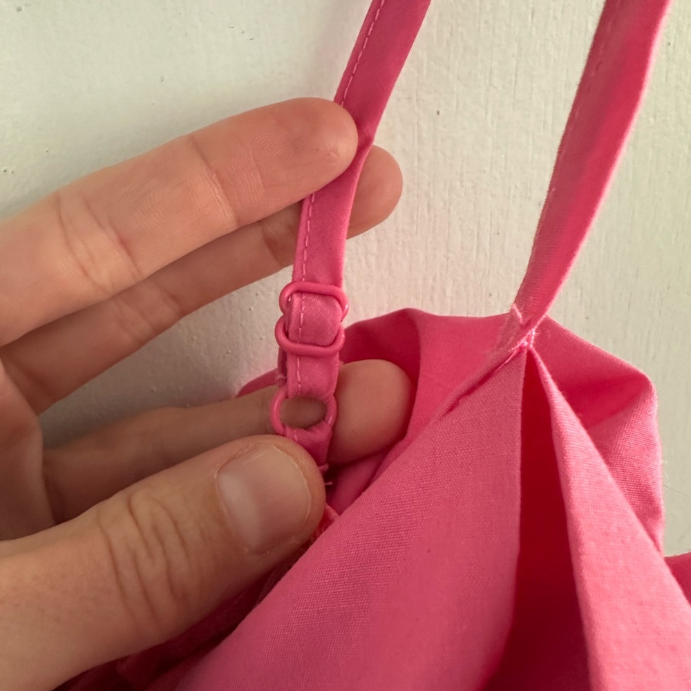 🌻 Pink Ruffled Crop Top 🌻 - Picture 3 of 6